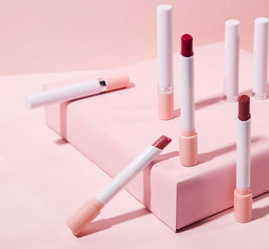 little smoke lipstick أحمر الشفاه